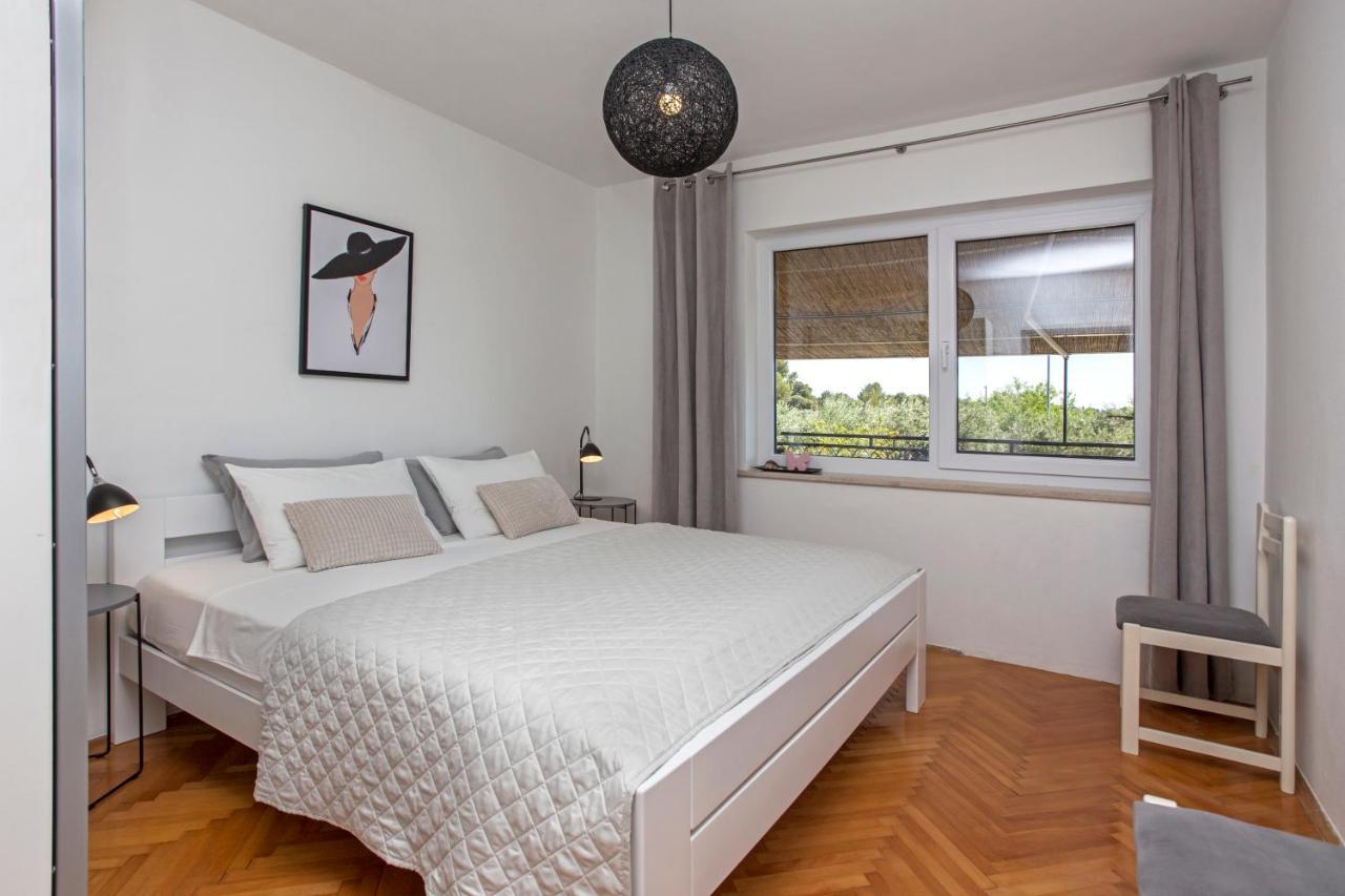 "Andrija" Apartmen'S Баньоле Екстер'єр фото