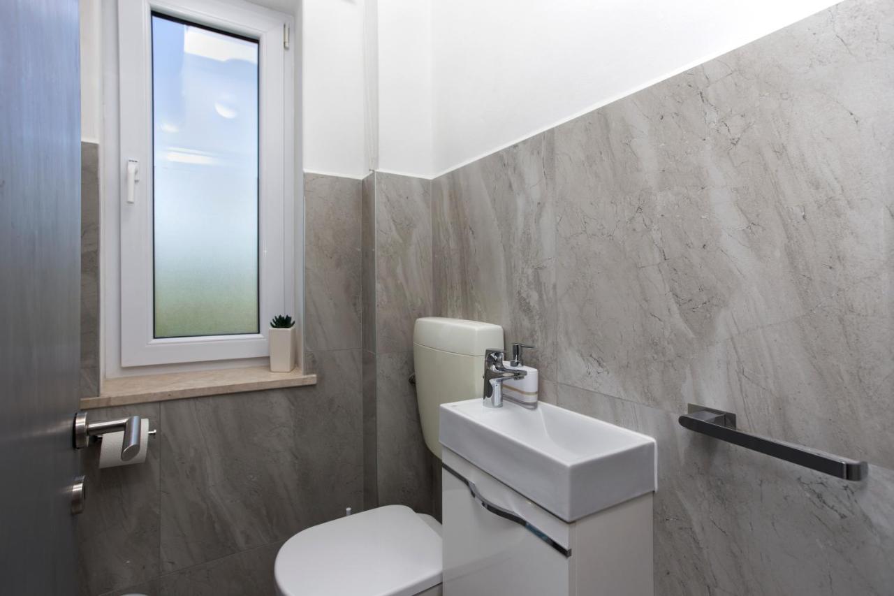 "Andrija" Apartmen'S Баньоле Екстер'єр фото